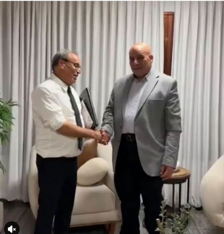 د. غزال أبو ريا يستضيف الأستاذ قاسم سواعد أبو حمد لبحث قضايا السلم الأهلي والأمن المجتمعي
